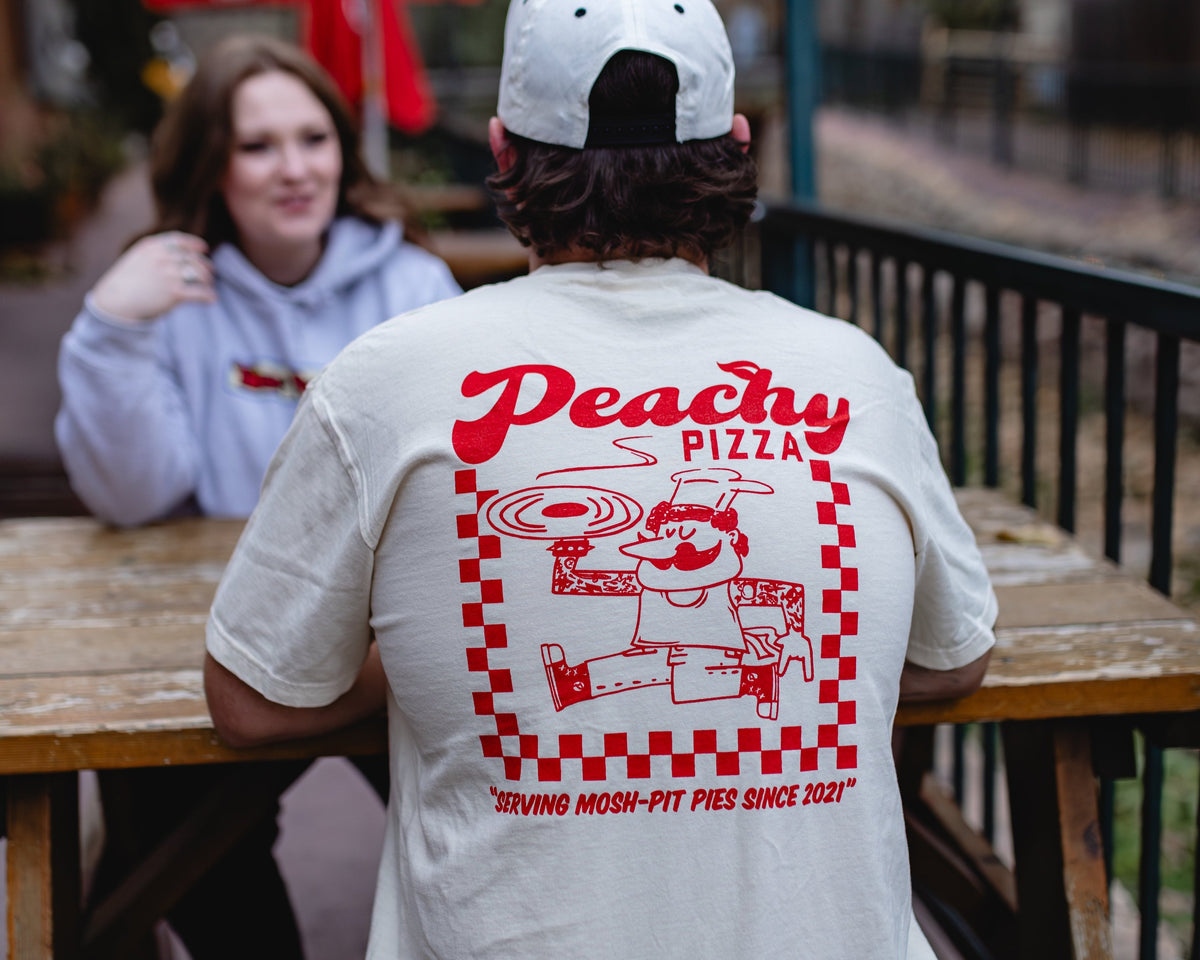 Pecchy Peachy Pizza – Tour Peachy Shop